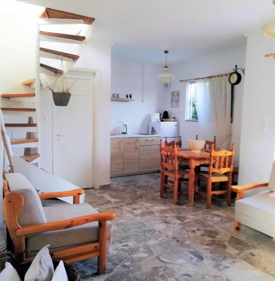 Perigiali Beach Apartment - 2 Free Bikes Perigialion エクステリア 写真